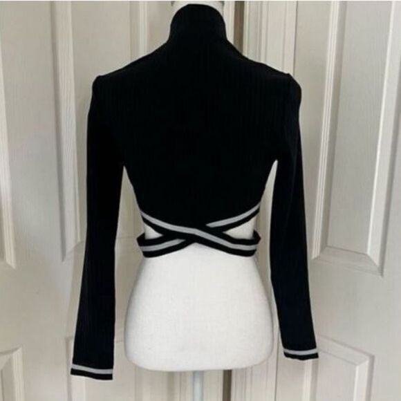 Michi APEX RIBBED LONG SLEEVE TOP Black Medium - Picture 10 of 12